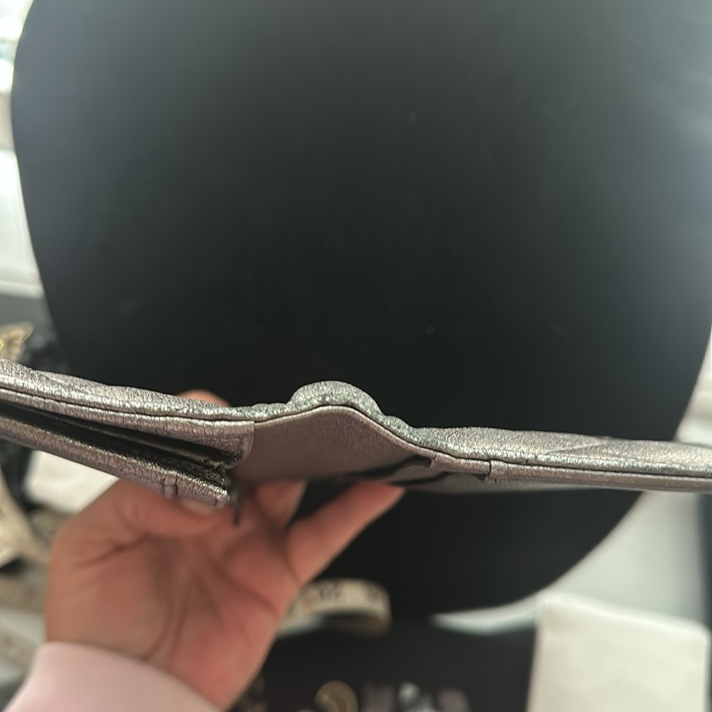 Chanel Wallet - Picture 11 of 12
